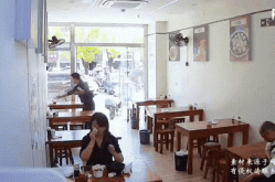 黑料正能量新地址女子拒绝与店家和解！直言店家侵犯自己肖像权！辣椒罐已经被销毁
